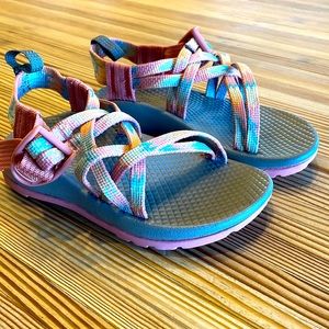 Chaco Ecotreads kids sandals - never worn